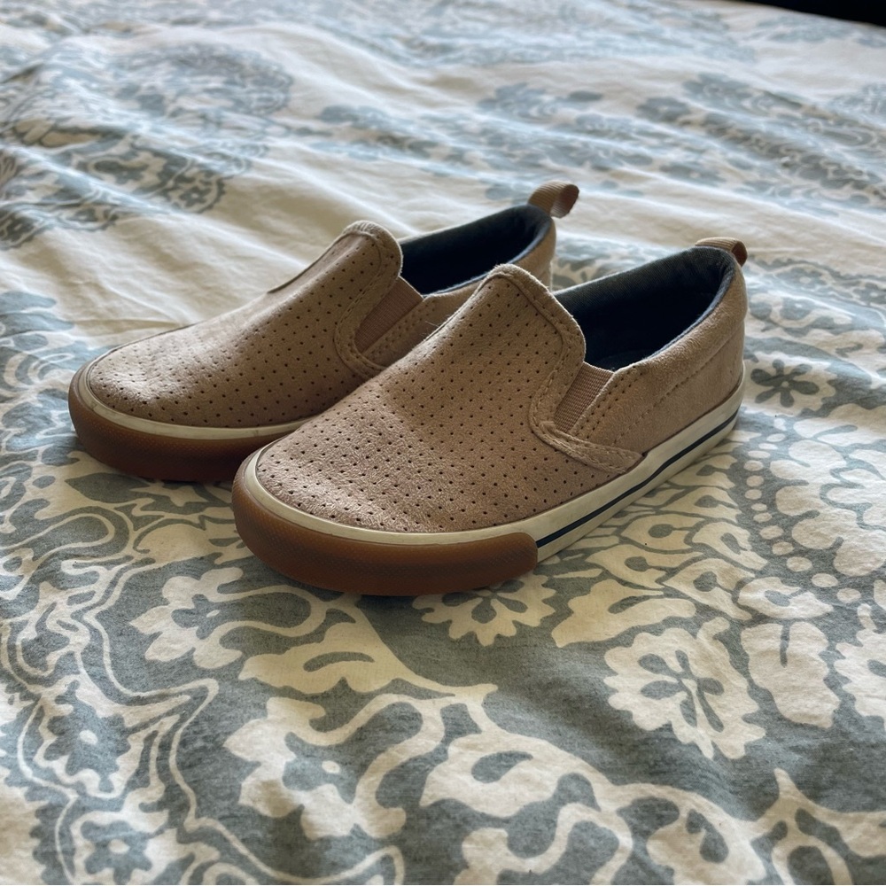 Old Navy Slip-On Shoes Size 8